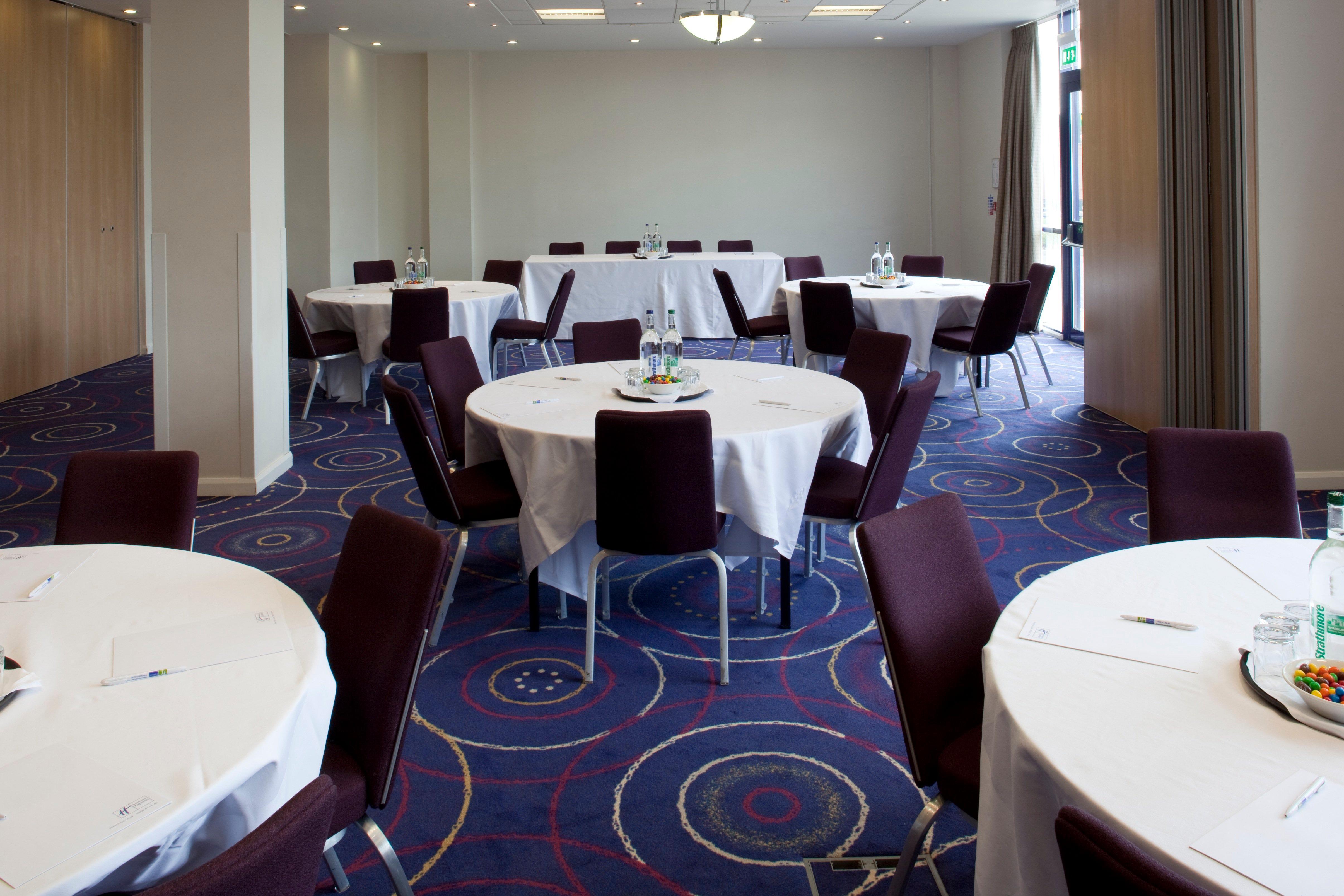 Holiday Inn Express London - Newbury Park, An Ihg Hotel Facilități foto